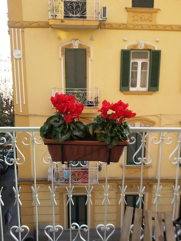 At Lettieri 4*